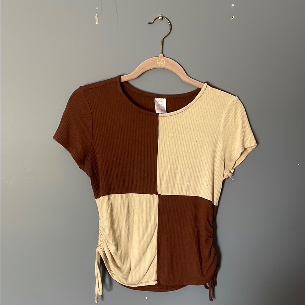 No Boundaries Asymmetrical Ruched Brown and Cream T-Shirt